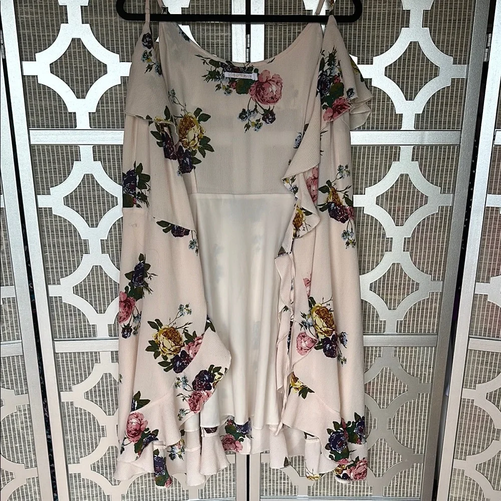 Floral Ruffle Swim Coverup - Picture 2 of 9
